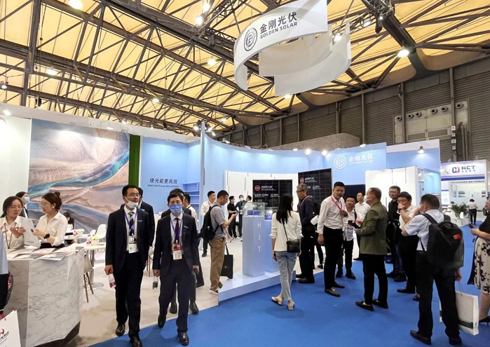 Golden Solar Impresses at SNEC PV Power Expo in Shanghai
